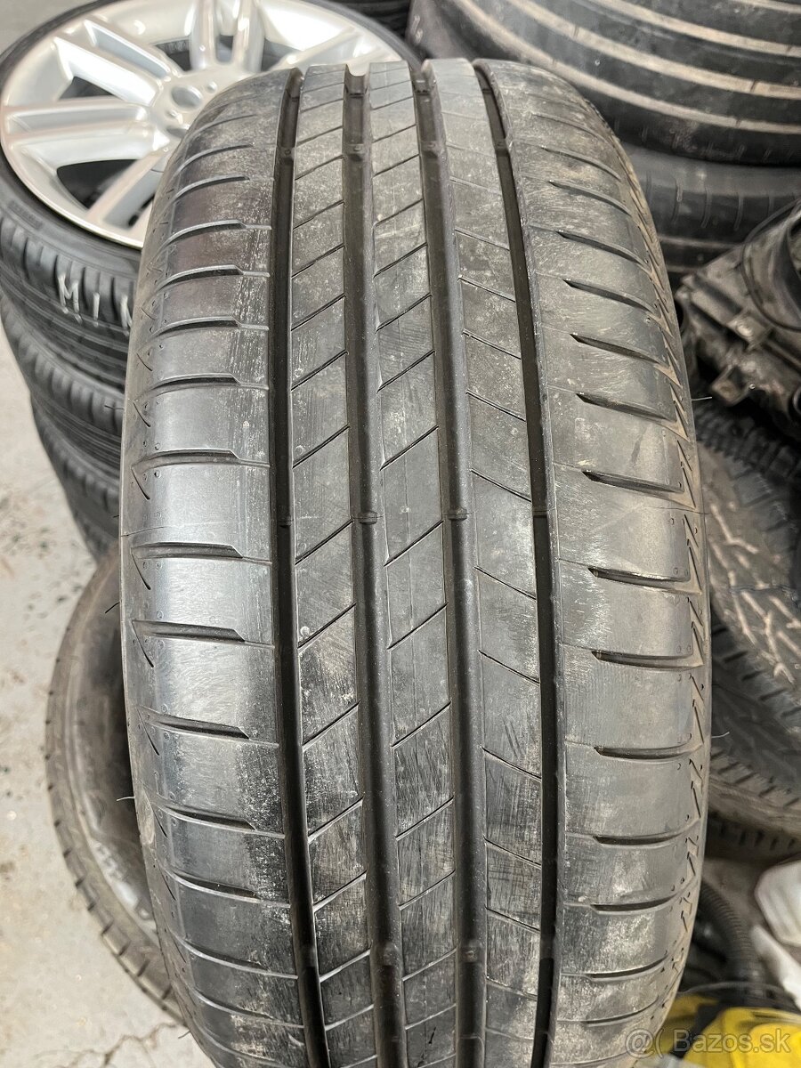 Bridgestone 225/50 R18