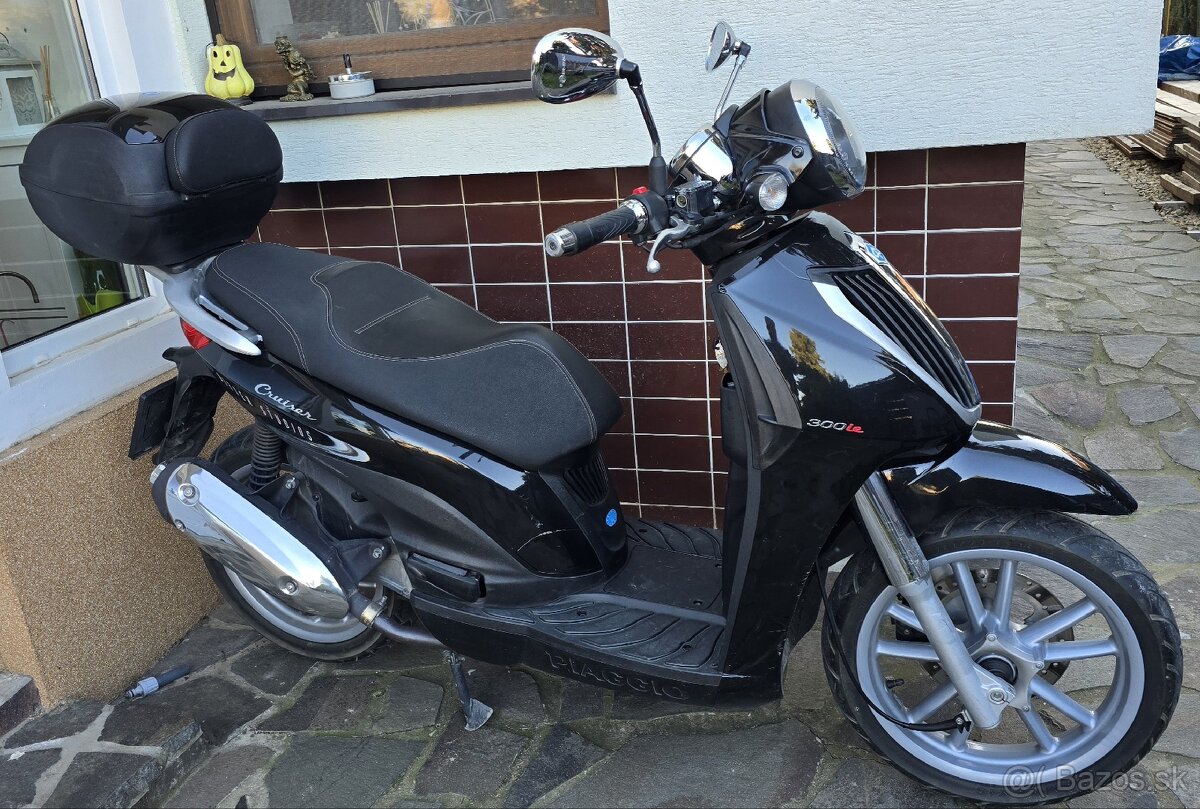 Piaggio Carnaby 300 cm3