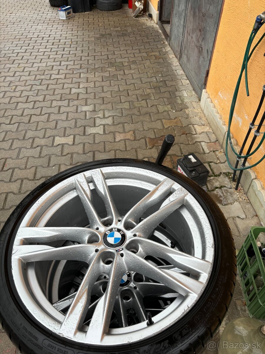 Predam elektrony bmw r20”