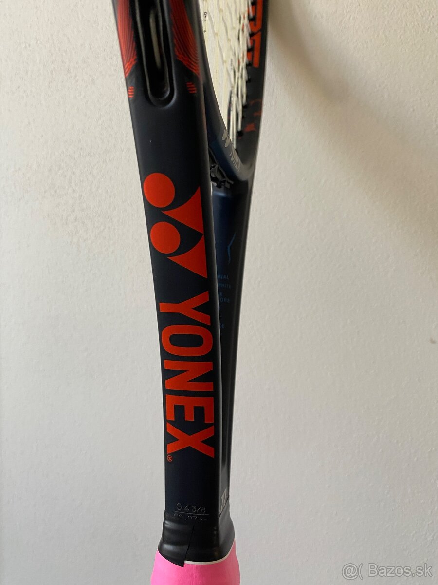 YONEX VCORE PRO 100