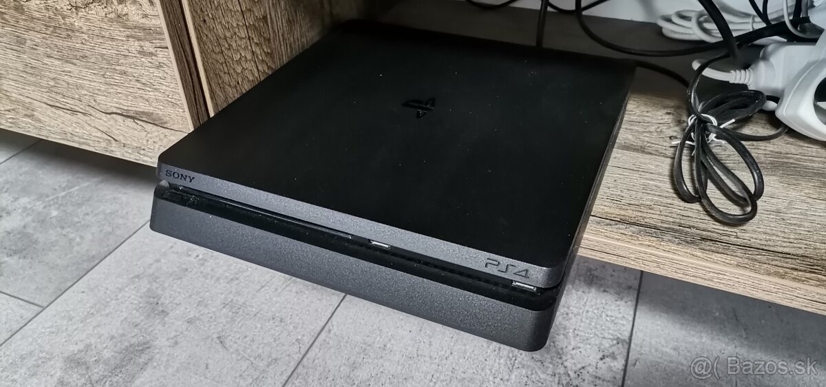 PS4 Slim, 500 GB