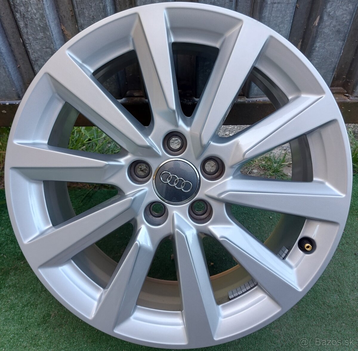 Atraktívne, originálne disky Audi - 5x100 r16