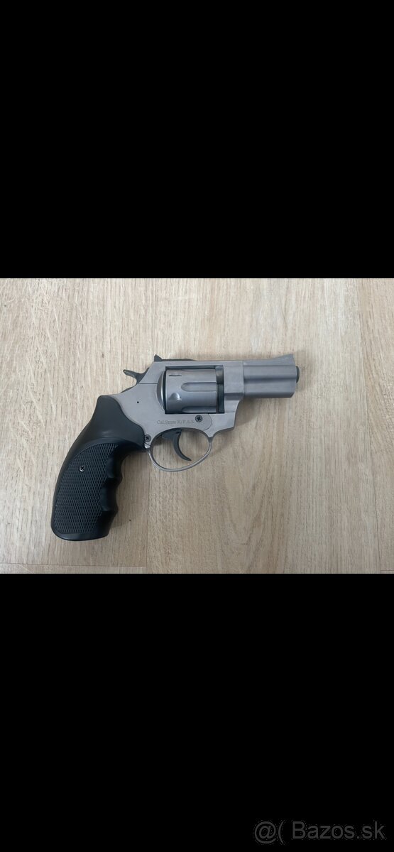 Poplasny revolver Ekol Viper 9mm