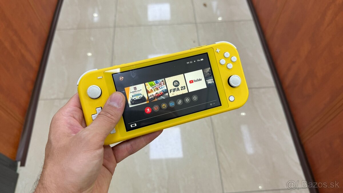 NINTENDO SWITCH LITE ŽLTÁ