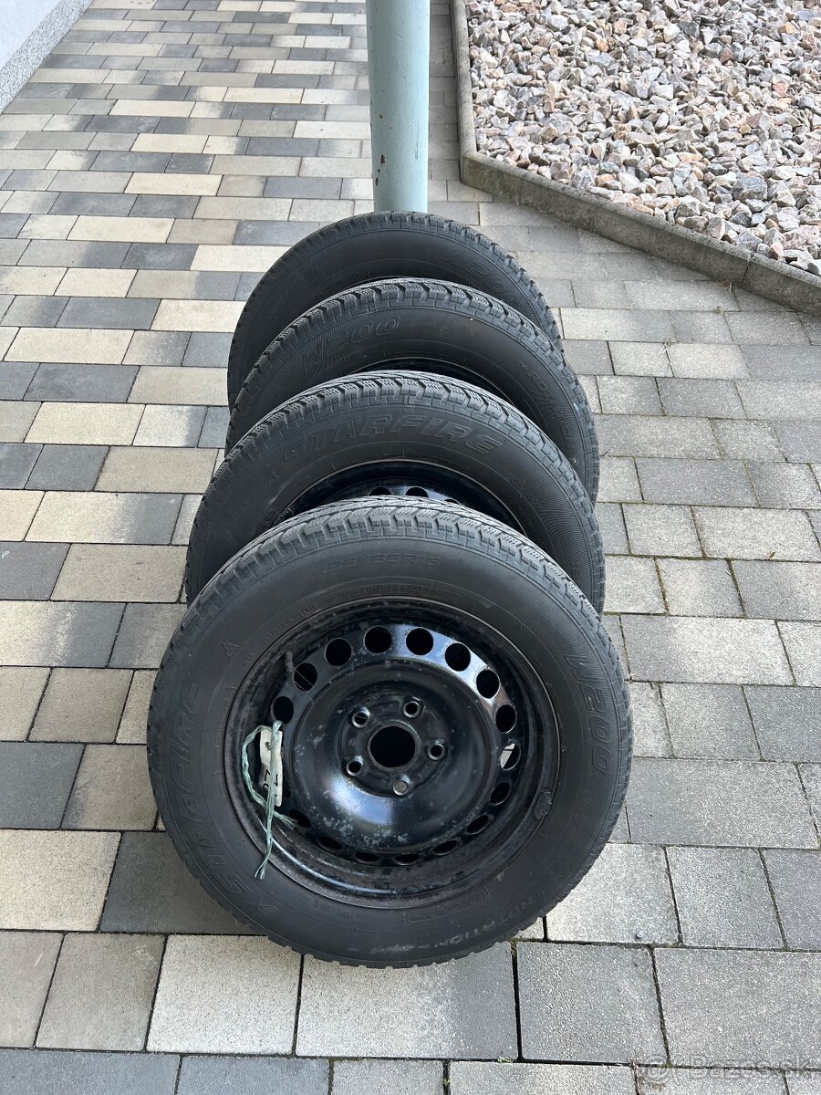 Sada zimnych pneumatik 4x 195/65 R15