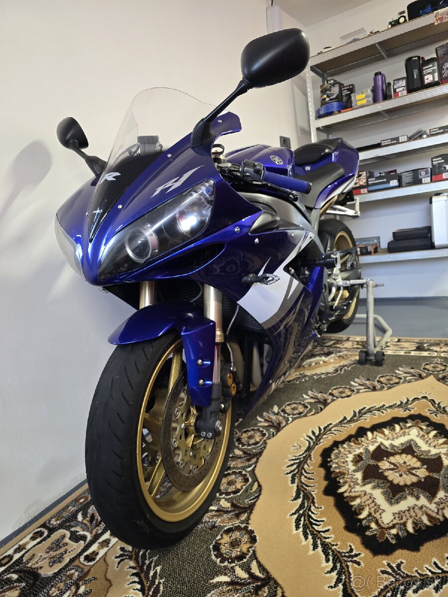 Yamaha R1 r.v.2005 servisovana 3xklic STK do 6.28