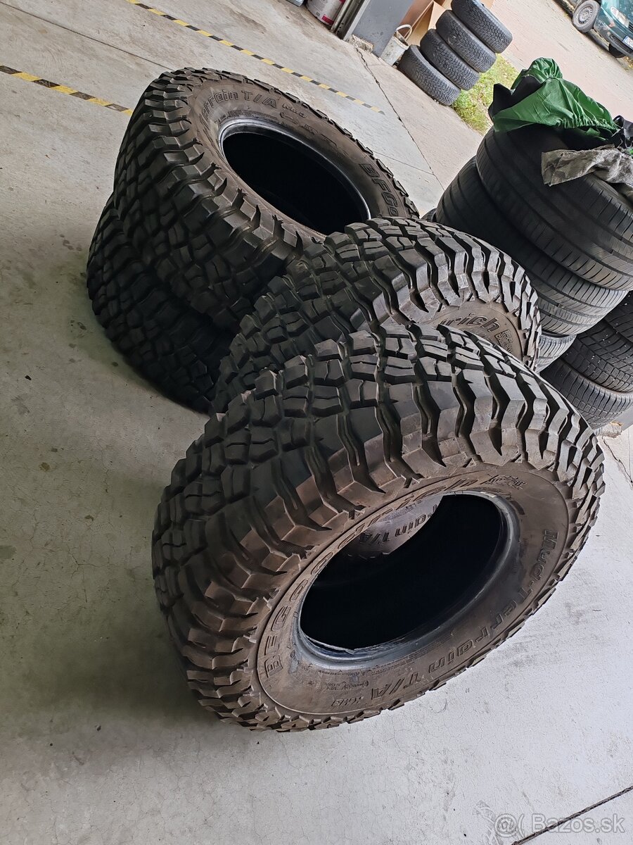 Bfgoodrich KM 3 Mud Terrain R17 M+S