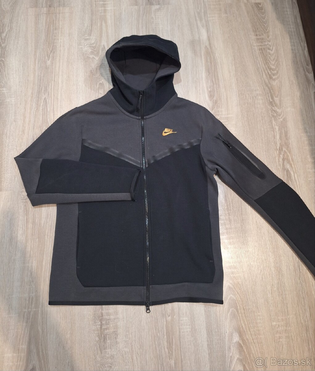 Tech Fleece mikina Nike