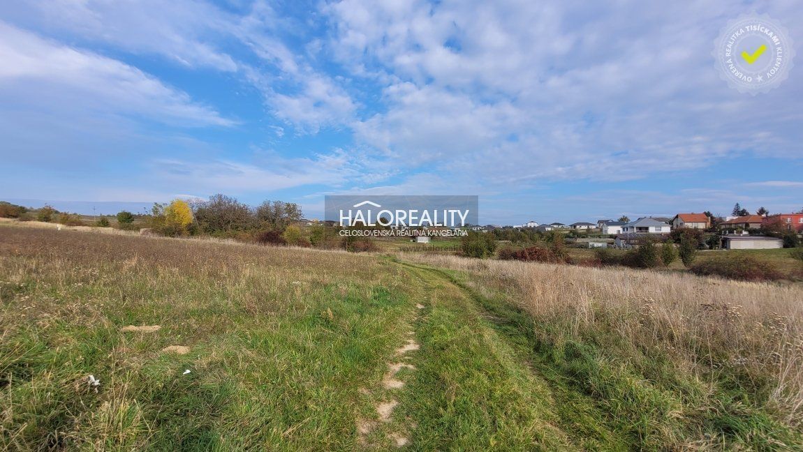 HALO reality - Predaj, pozemok pre rodinný dom   896 m2 Nitr