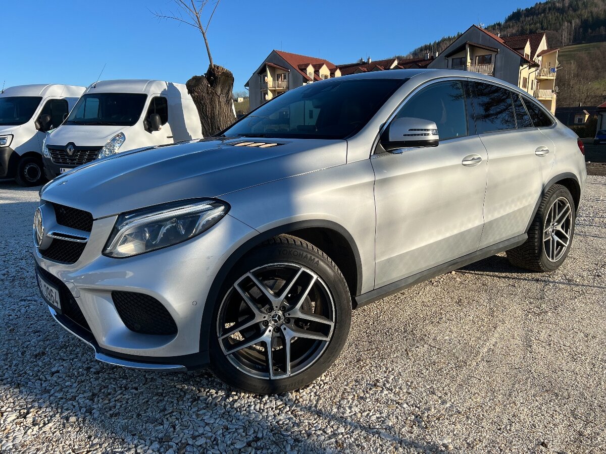 Mercedes-Benz GLE 350D 4MATIC COUPE 81 tis.KM 1.MAJITEL DPH