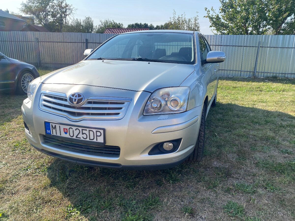 Toyota Avensis 2.2 diezel