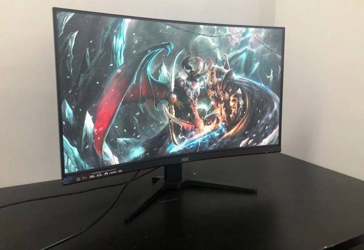 32" AOC C32G2ZE/BK