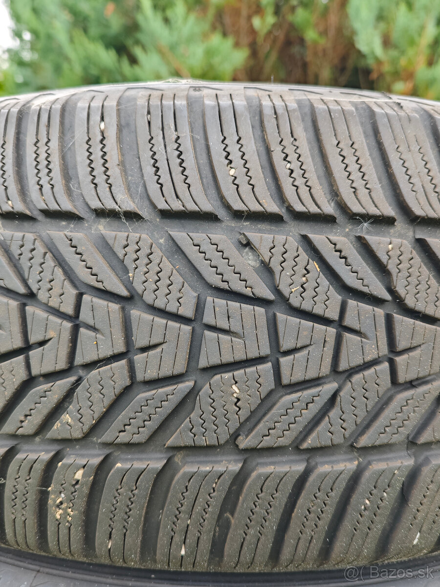 Zimné gumy Hankook Winter Icept evo3 265/60 R18