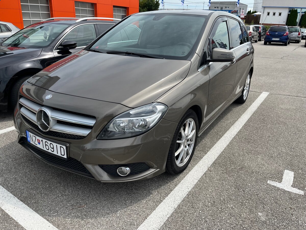 Predám pekný Mercedes benz B CDI 80kw 10/2012