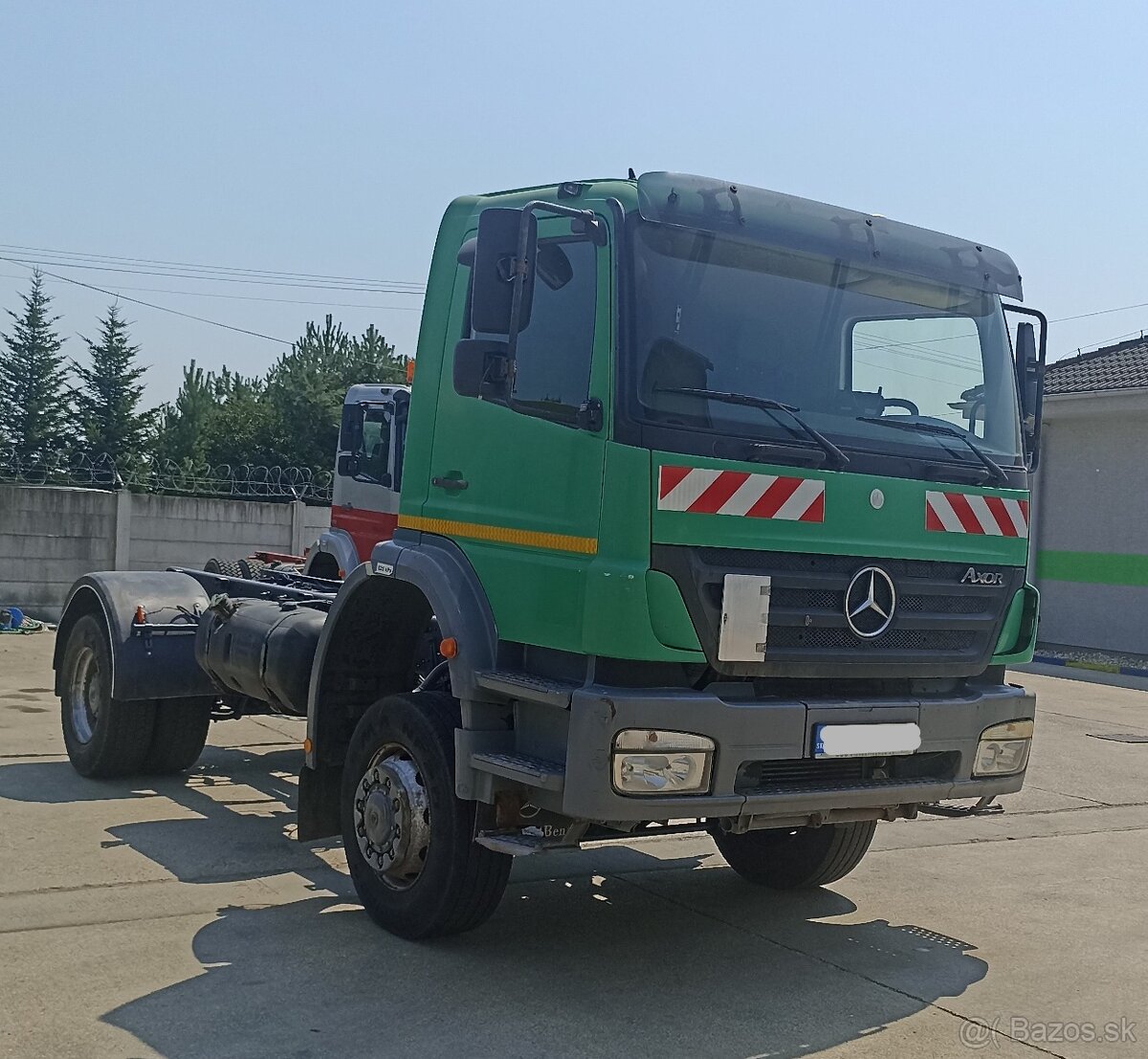 Predám Mercedes-Benz AXOR E3 4x4 podvozok