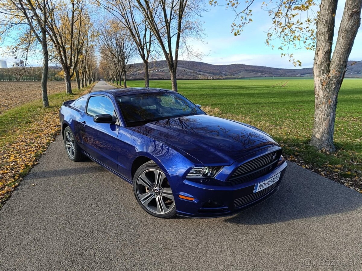 TOP FORD MUSTANG 2014 80.000km MANUAL SAMOSVOR