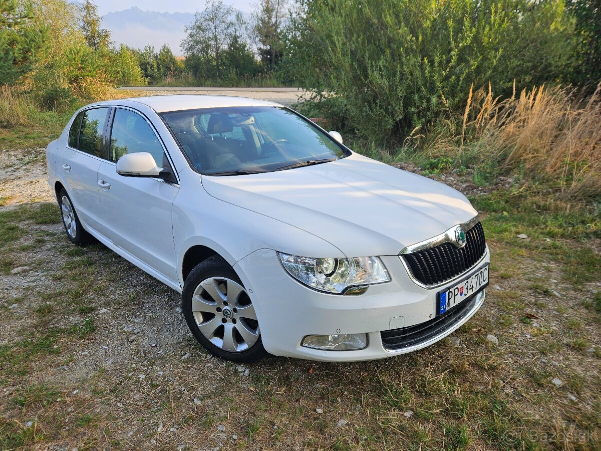 Skoda Superb Ambiente 2.0 TDI 103kw manual diesel