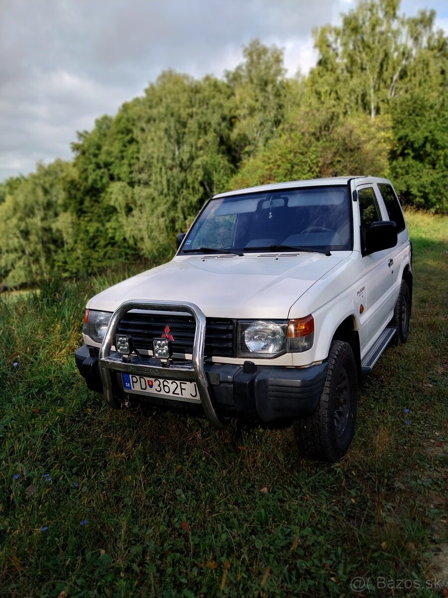 Predám Mitsubishi pajero 2,5GLX