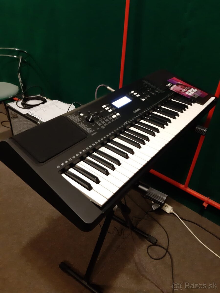 Klávesy YAMAHA PSR-E373