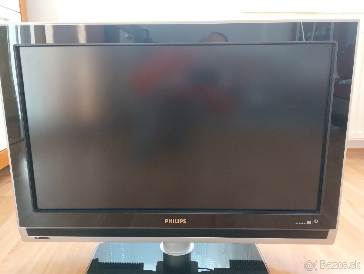 Značkovy LCD TV 32"