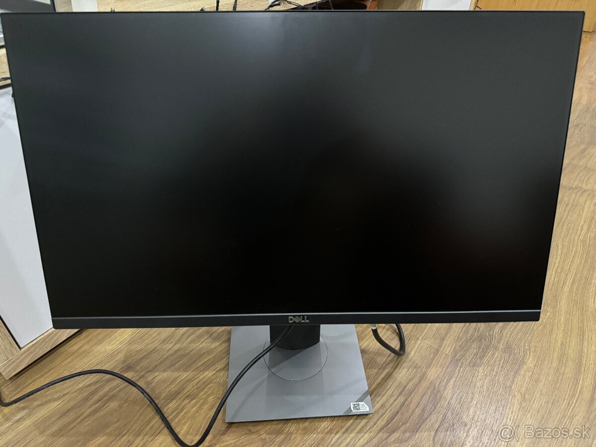 Monitor Dell 24" stranovo nastaviteľný (poškodený pixel)