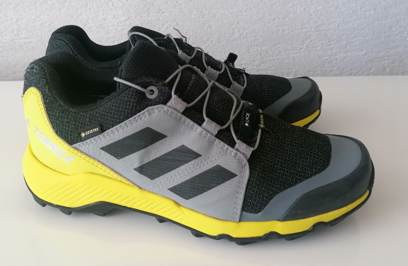 ADIDAS TERREX  GTX K GORE-TEX  Pôv.cena:73EUR  Tenisky