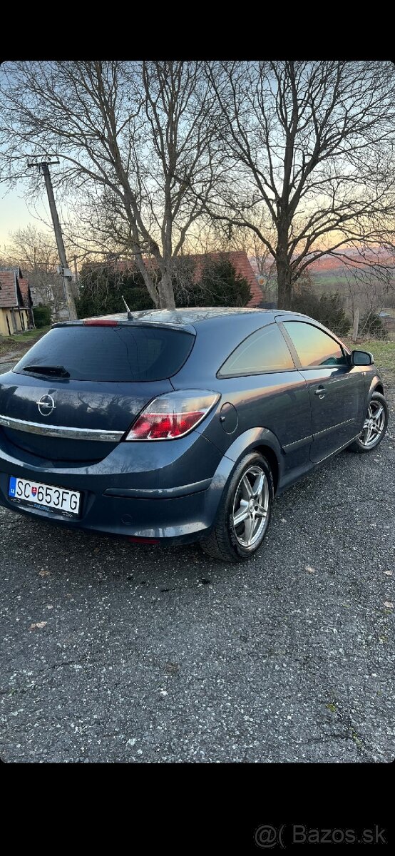 Opel astra H GTC 1.6 103kw