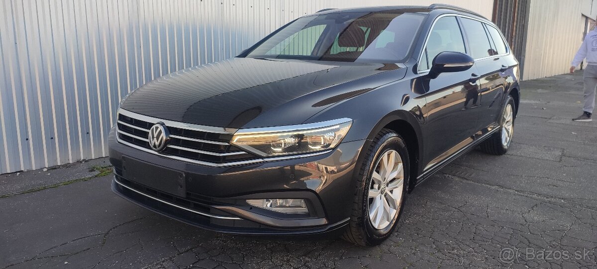 Volkswagen Passat Variant 2.0 TDI EVO Elegance Odpočet DPH: