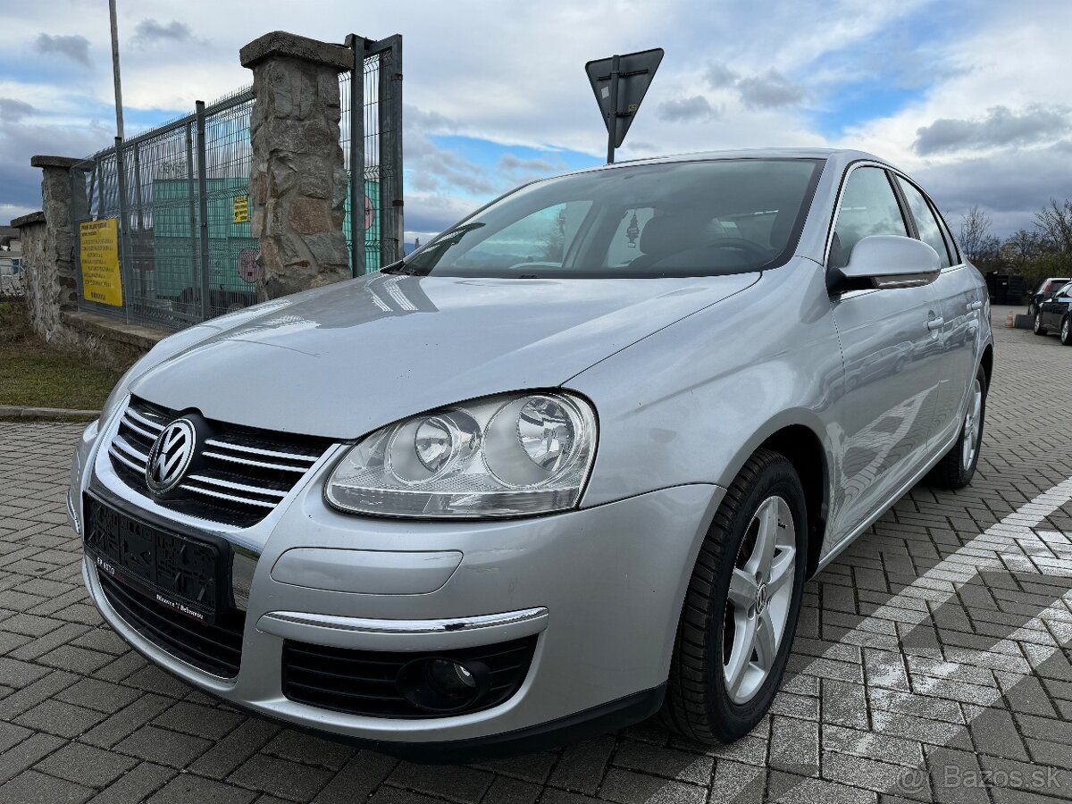 VOLKSWAGEN JETTA 1.6 benzin