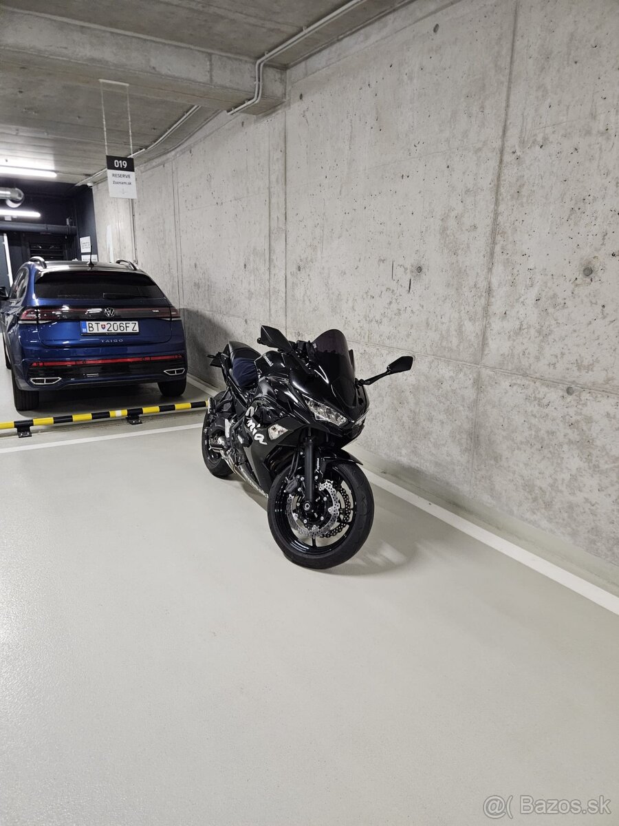 Predám Kawasaki ninja 650 - príslušenstvo v cene