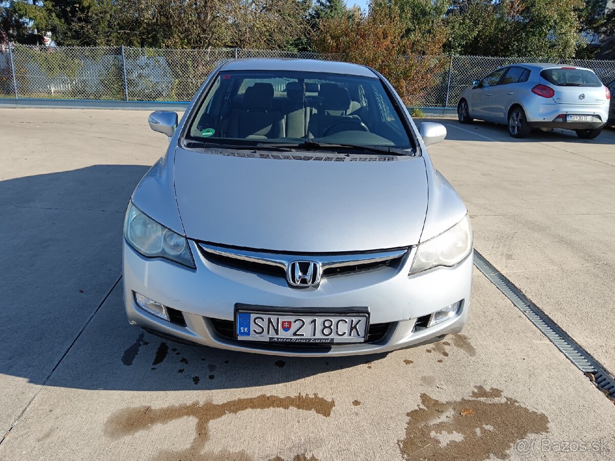 Predam vymenim honda civic hybrid 1.3 benzin alektro