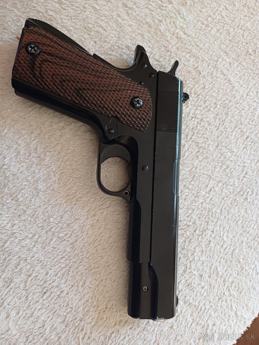 Replika pištole COLT 1911