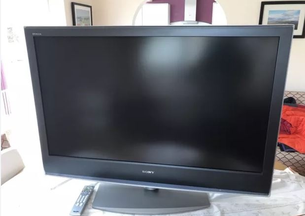 TV Sony  46" 116cm