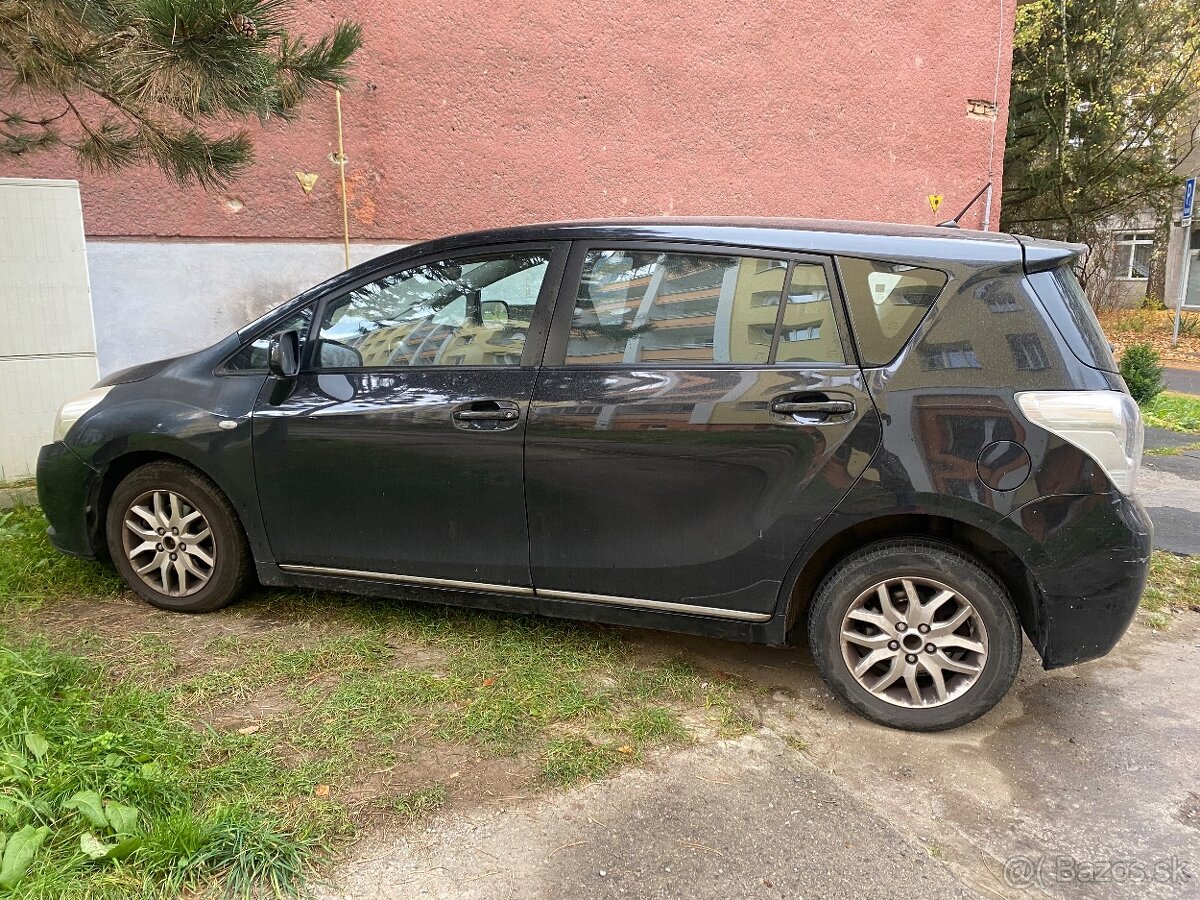 Toyota Verso 2009, 245 000