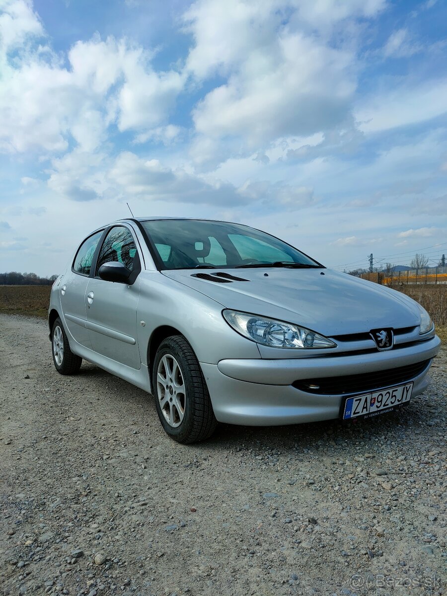 Peugeot 206 1.4i (55 kW)