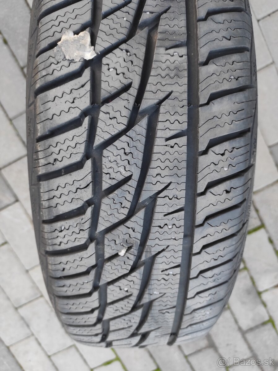 Predám dve zimné pneu Matador 185/60R15