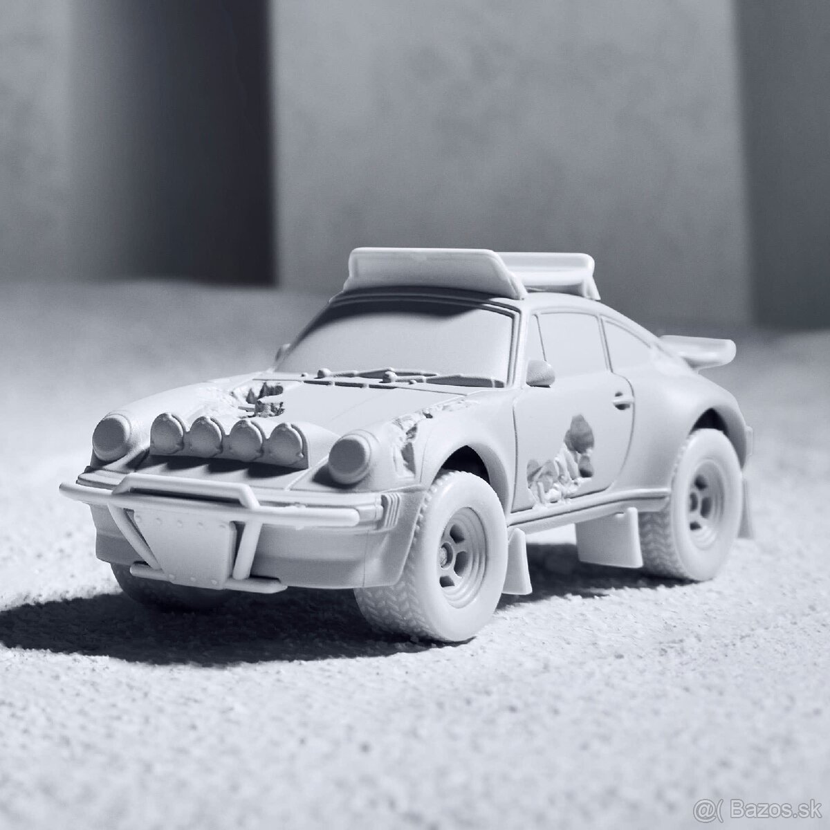 Hot wheels x Daniel Arsham eroded porsche safari 911