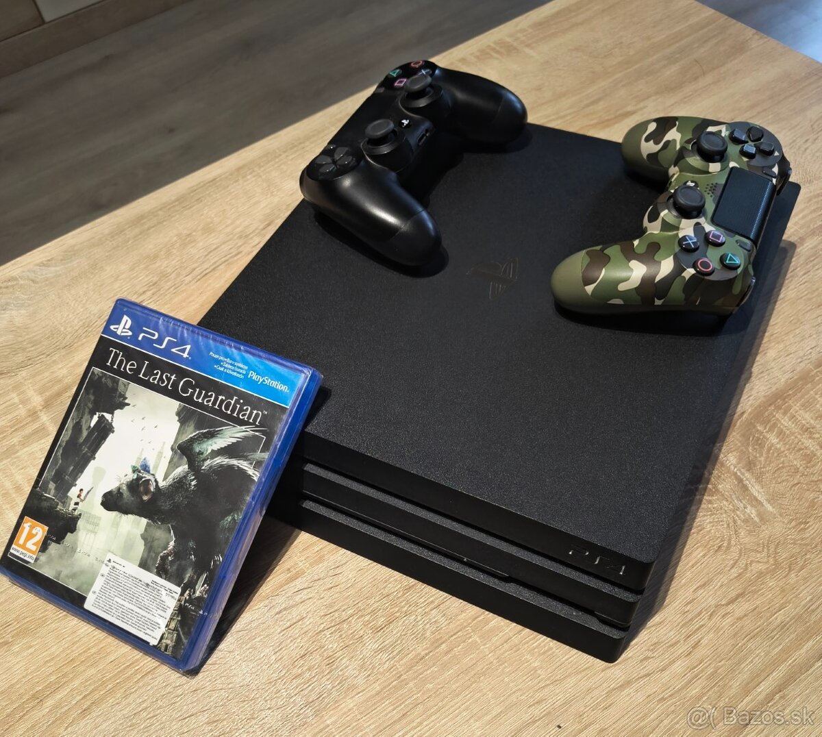 Predam Playstation 4 PRO s 500GB SSD