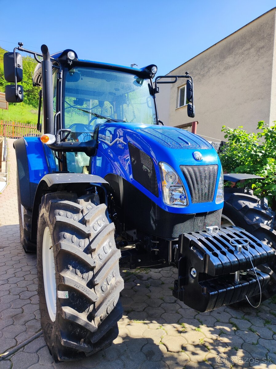 Traktor New Holland T5.90S