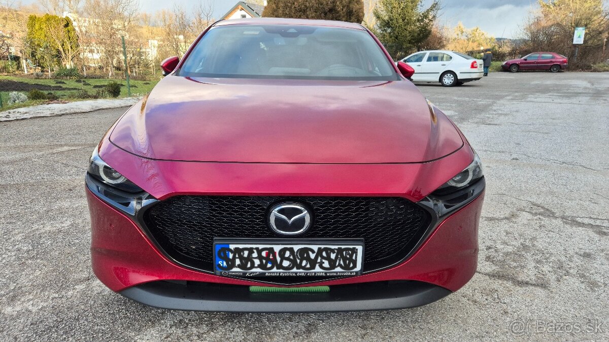 Mazda 3 2.0 Skyactiv G122 Plus Sound 90kW, M6, 5d.