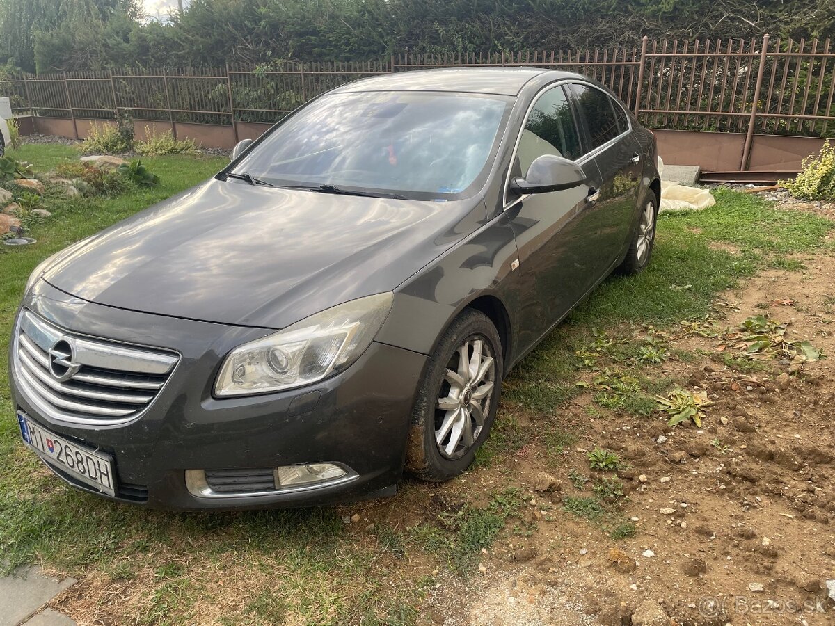 Predám Opel Insignia sedan-liftback