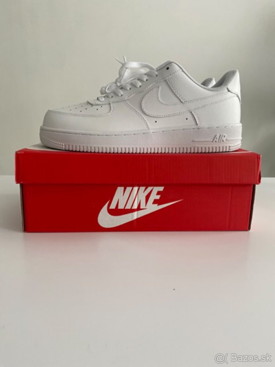 Nike Air Force - All White