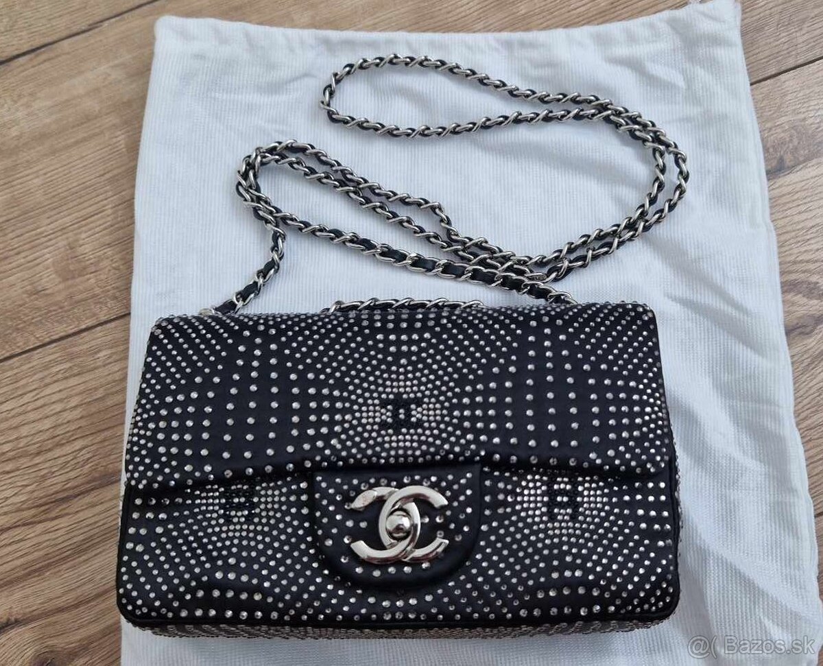 Nová luxusná CHANEL crystal disco satin 2024 black