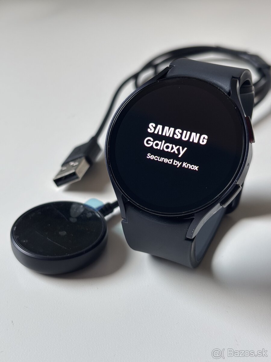 Samsung Galaxy Watch 6 44mm, Čiernej farby