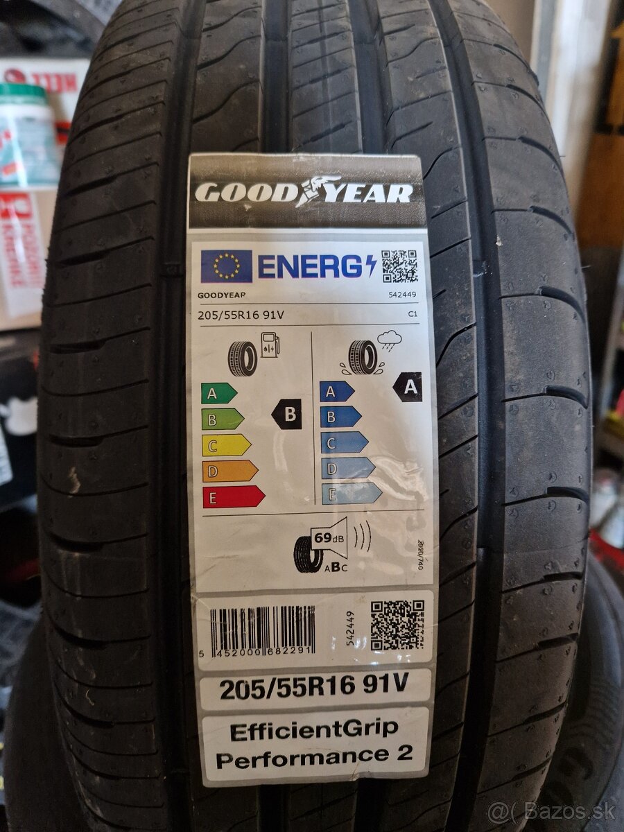 Goodyear 205/55 R16