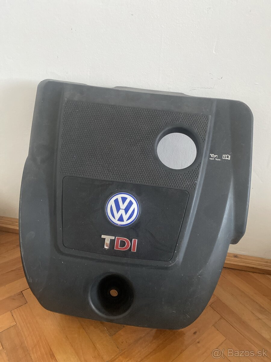 Kryt motora vw