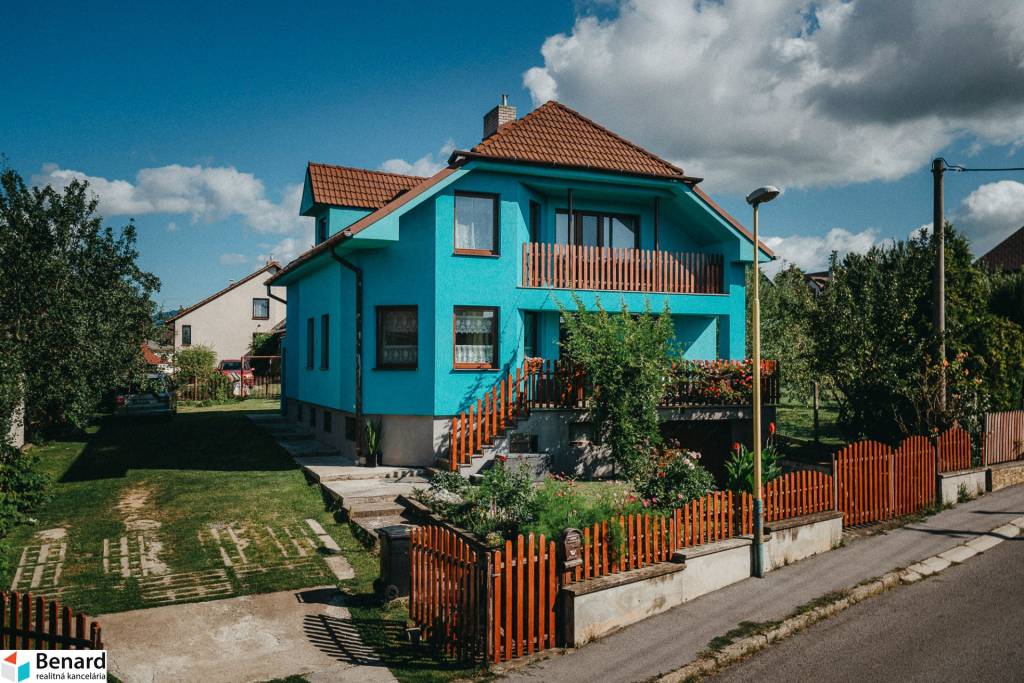 RODINNÝ DOM NA PREDAJ VO VÝBORNEJ LOKALITE MESTA PO – ŠALGOV