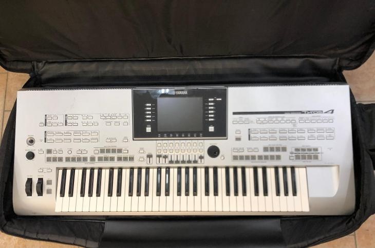 Predam Yamaha Tyros 4