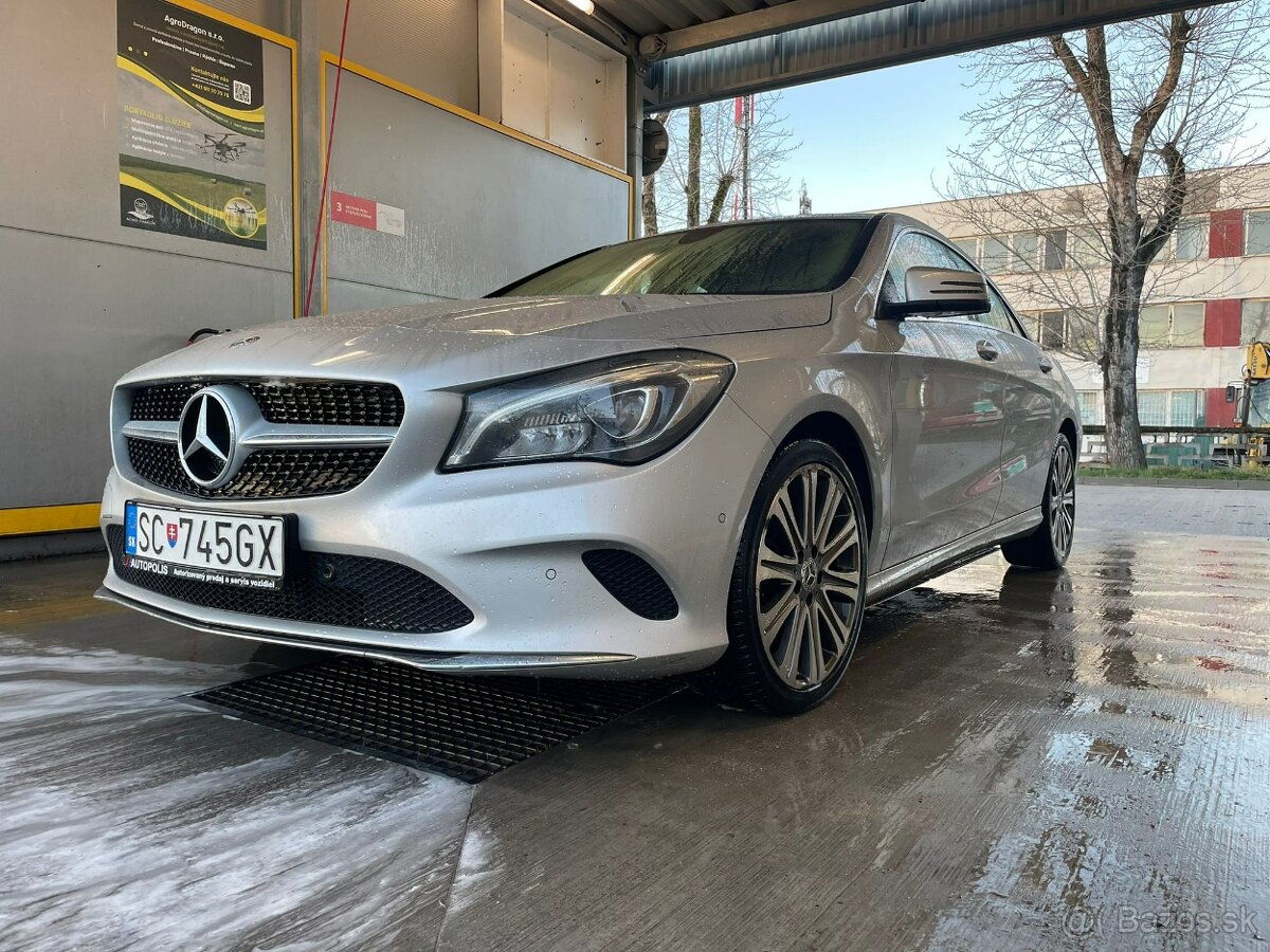 Autopožičovňa Mercedes benz CLA na prenájom  ZĽAVA 10%