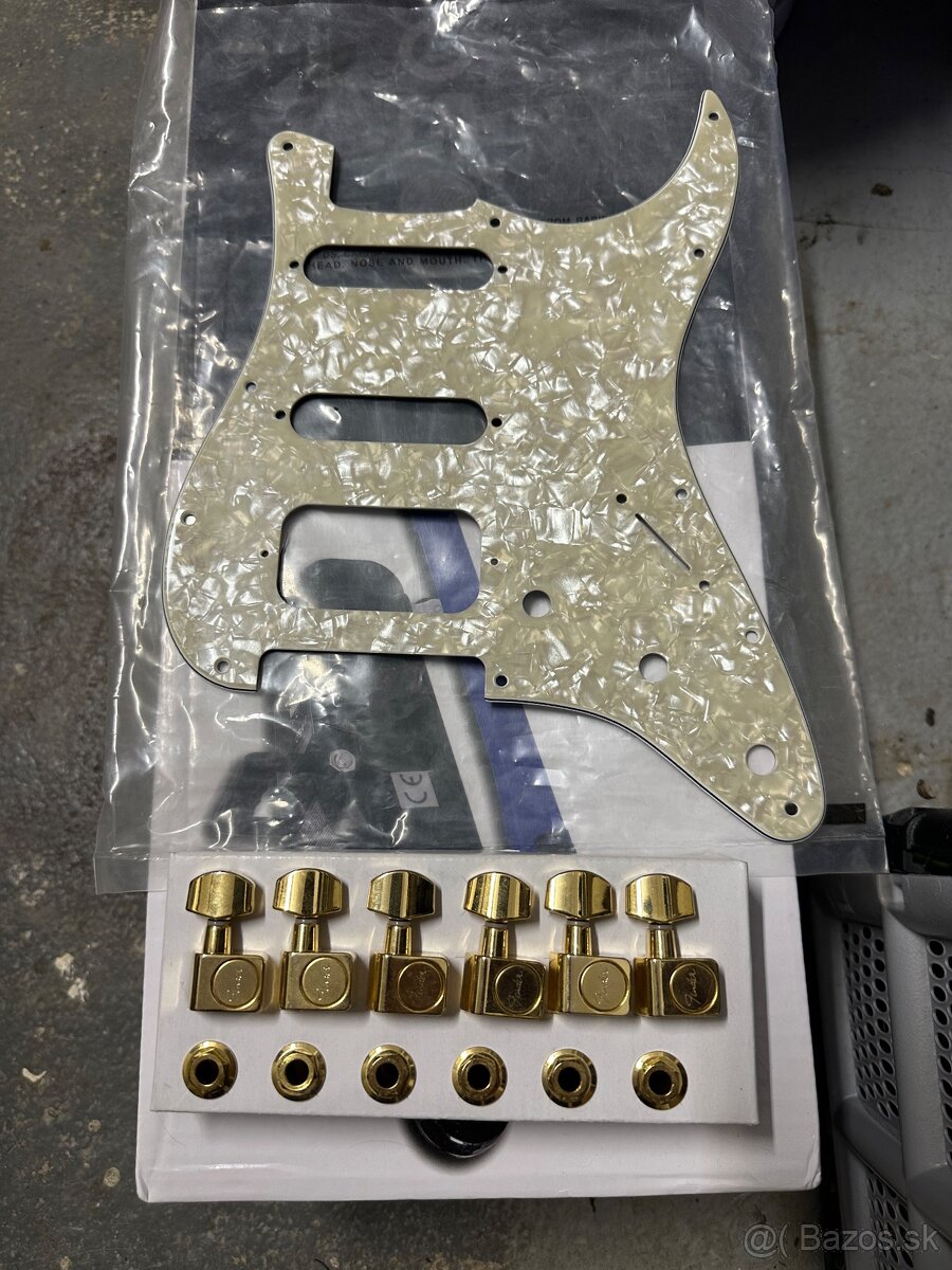 Predám pickguard a kľúče Fender Stratocaster